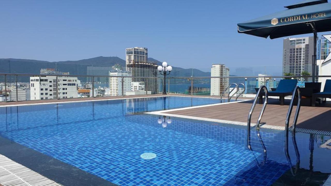 Cordial Beach Hotel Da Nang Exteriör bild