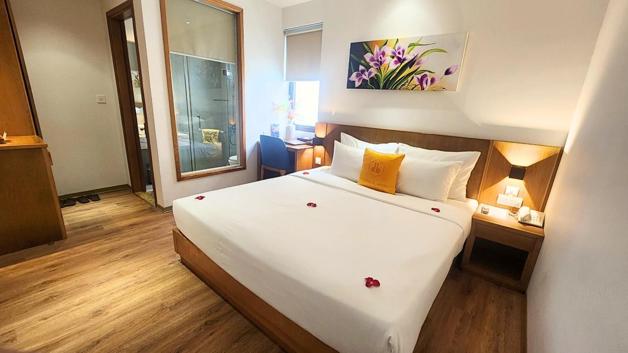 Cordial Beach Hotel Da Nang Exteriör bild