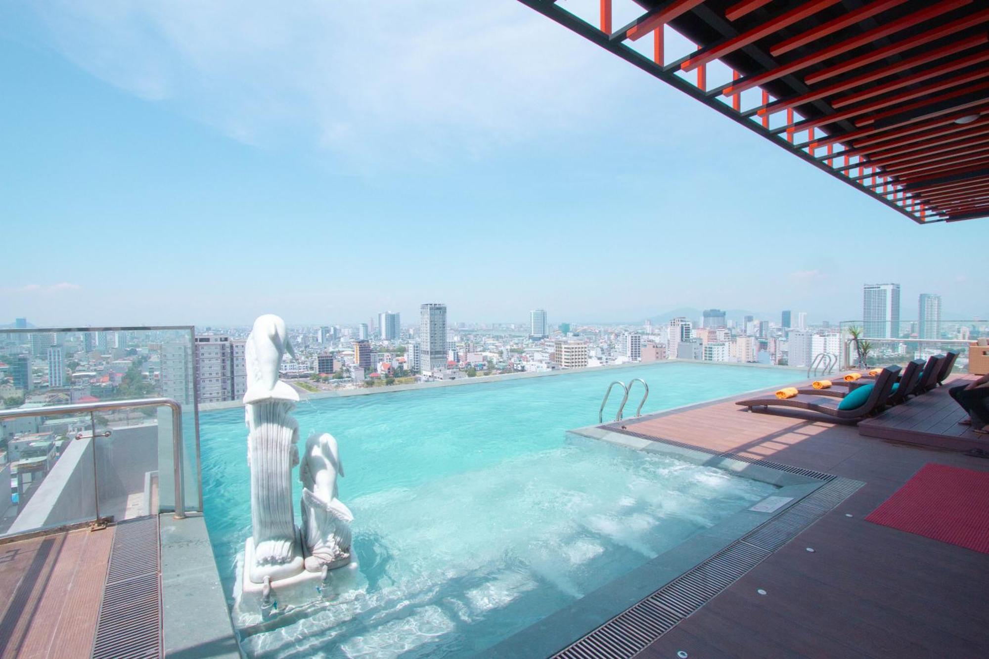 Cordial Beach Hotel Da Nang Exteriör bild